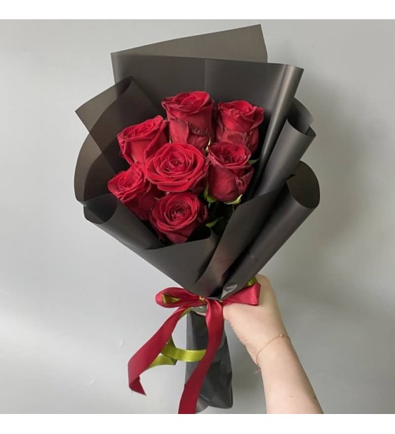 7 GÜL BUKETİ